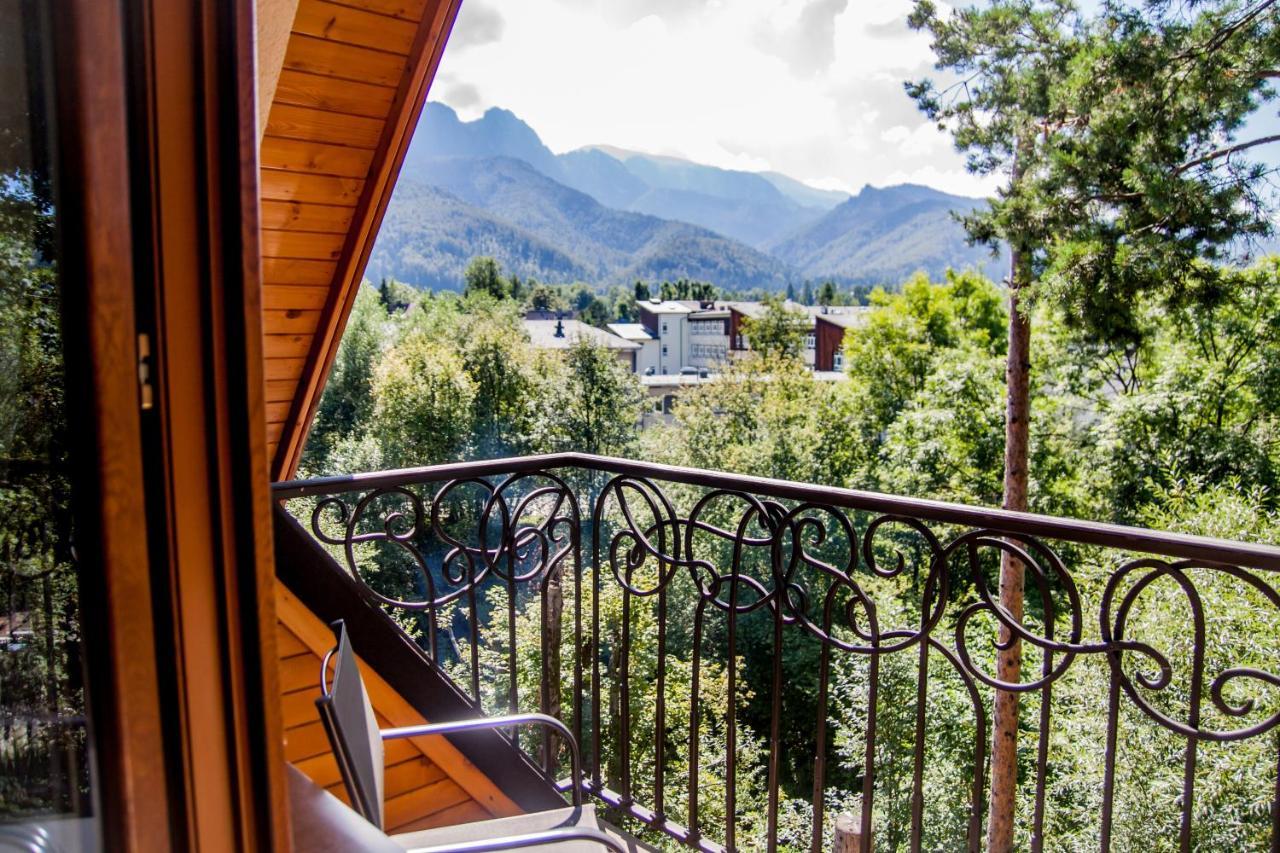 Wilcznik 10 Bed & Breakfast *